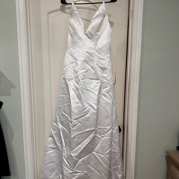 Dresses & Skirts - Elegant White Halter Gown